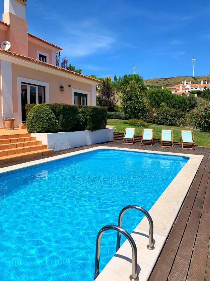Villa With Swimming Pool In Golf Resort Торреш-Ведраш Екстер'єр фото